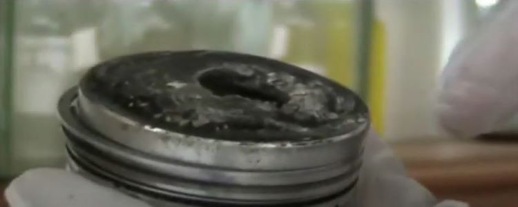 cara membersihkan kerak mesih dengan bahan kimia pembersih kerak yang ampuh