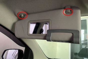 grease untuk sun visor