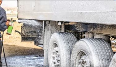 heavy truck cleaning