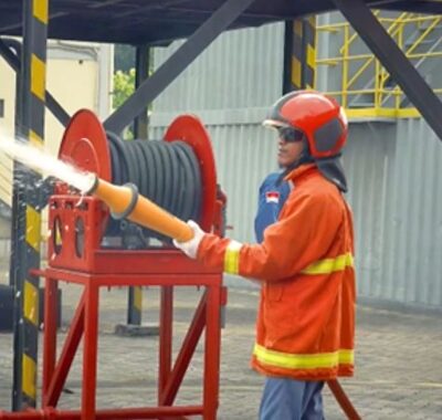 Alat Pemadam Kebakaran di Kapal Alat Pemadam Kebakaran di Kapal